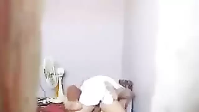 Киргизские муж и жена потрахались на полу